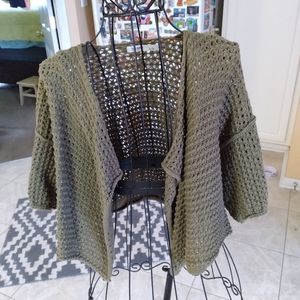 Green shrug